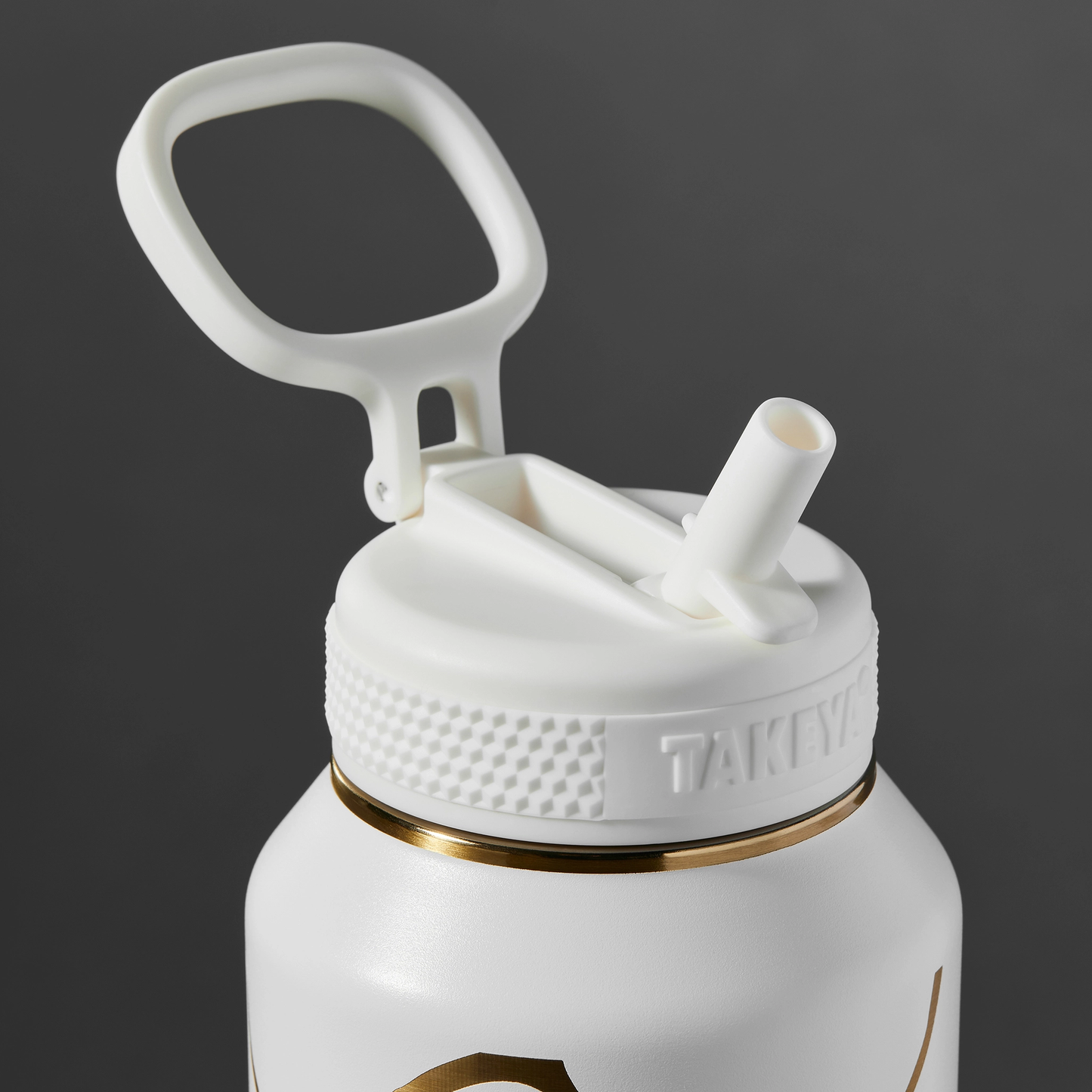 kintsugi-water-bottle-with-straw-lid-n6 51389-TK_HO25_Kintsugi_Takeya9271.png