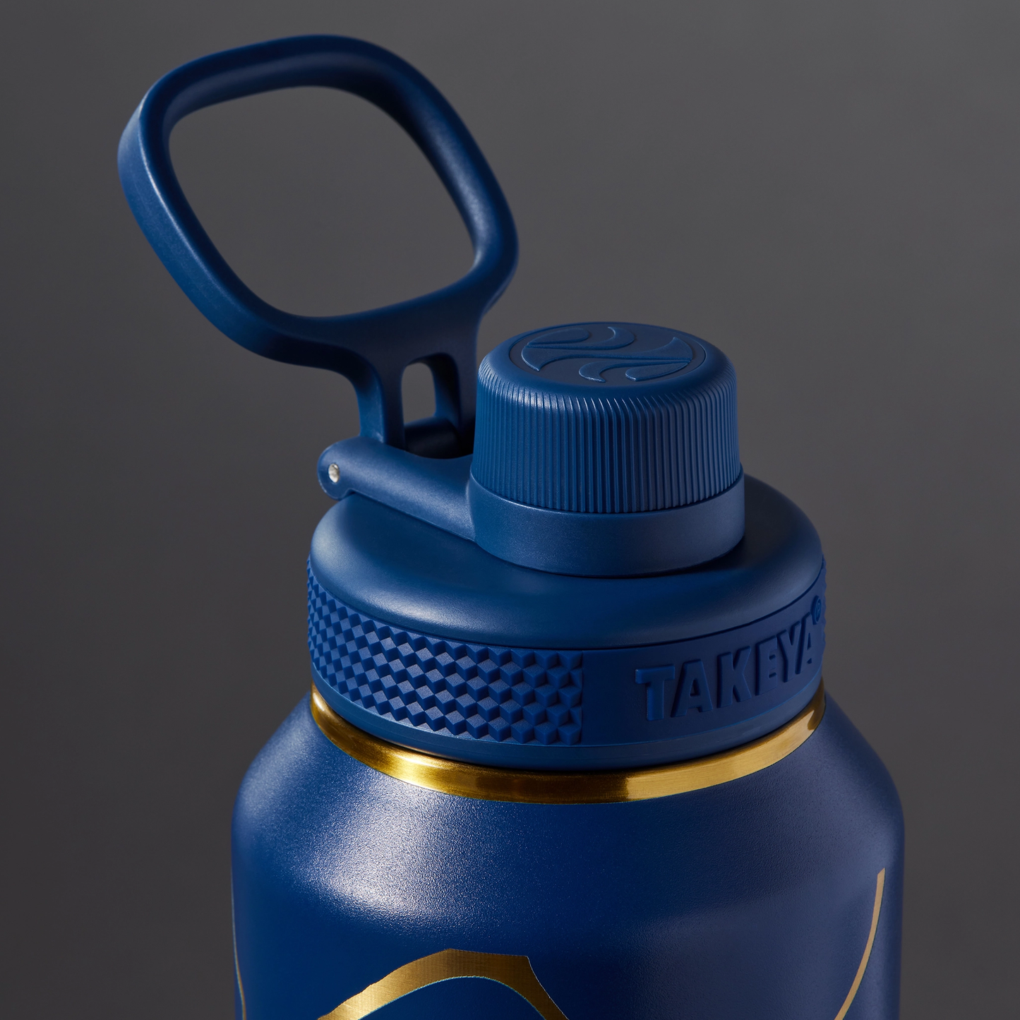 kintsugi-water-bottle-with-spout-lid-s4 51390-TK_HO25_Kintsugi_Takeya9266.png